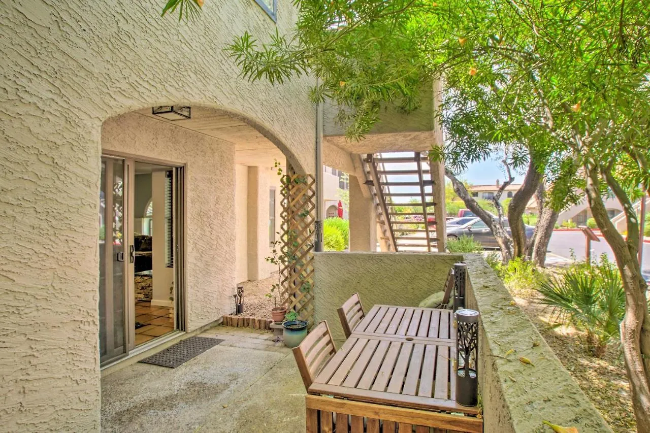 Scottsdale Condo With Community Pool Walk To Park! 0*,  ארצות הברית
