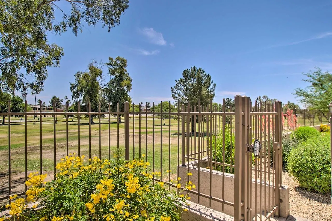Scottsdale Condo With Community Pool Walk To Park! דירה