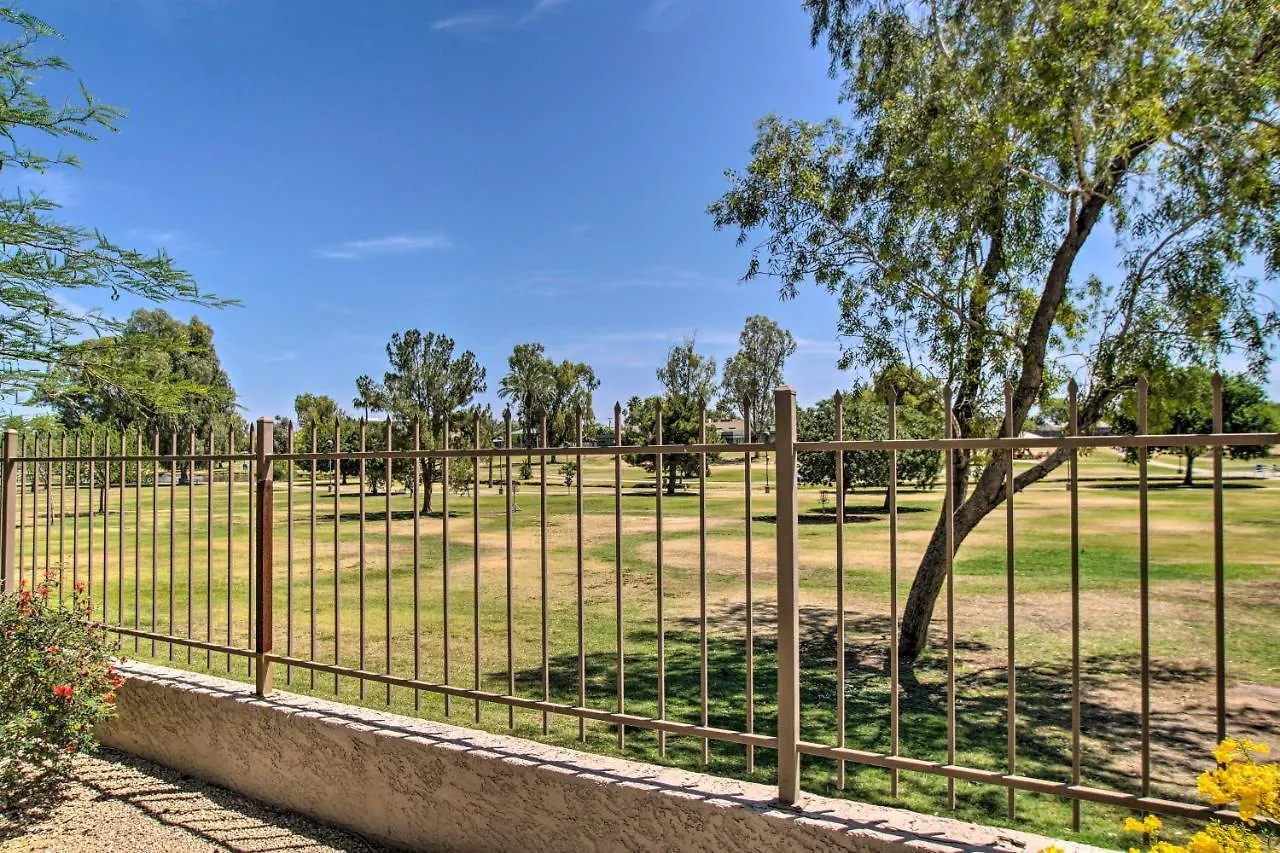 Scottsdale Condo With Community Pool Walk To Park! 0*,